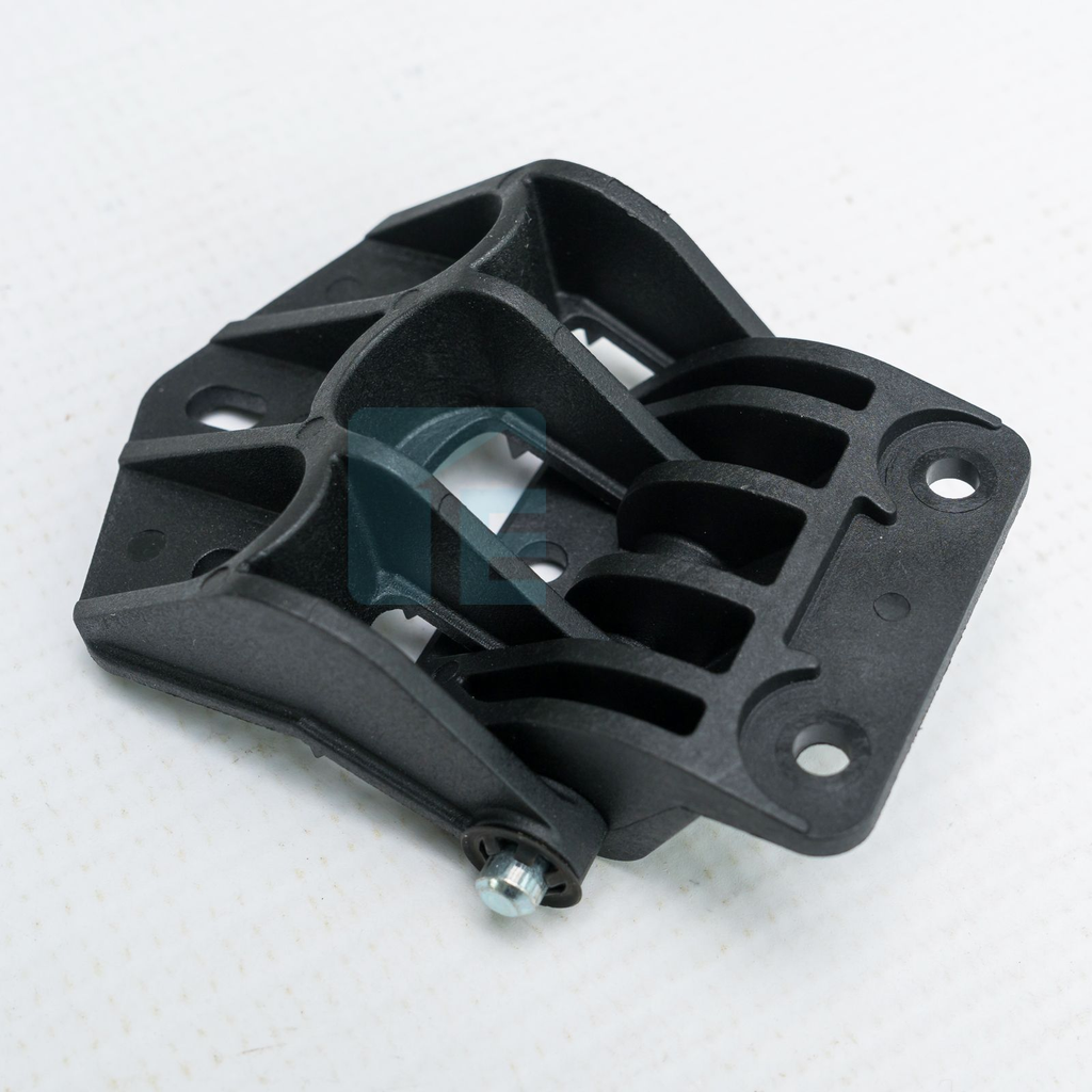 Centurion Sectional / Panel Garage Door Center Finger Safe Hinge SECACCHINGEFS