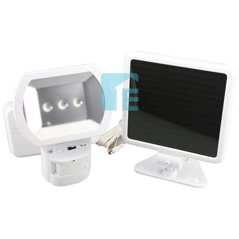 Chamberlain Sensor Light White LED Head With 180° Sensor + Solar Charged Operation