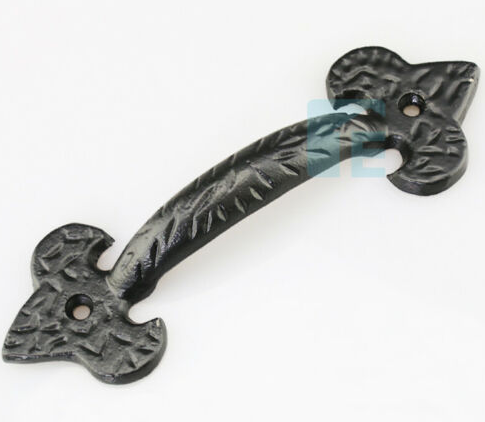 Black Iron Handle With Decorative Spear