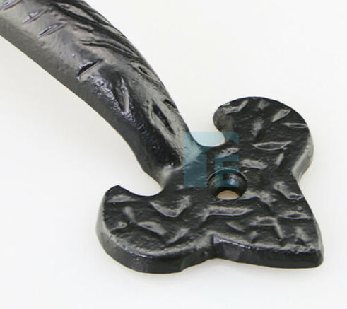 Black Iron Handle With Decorative Spear