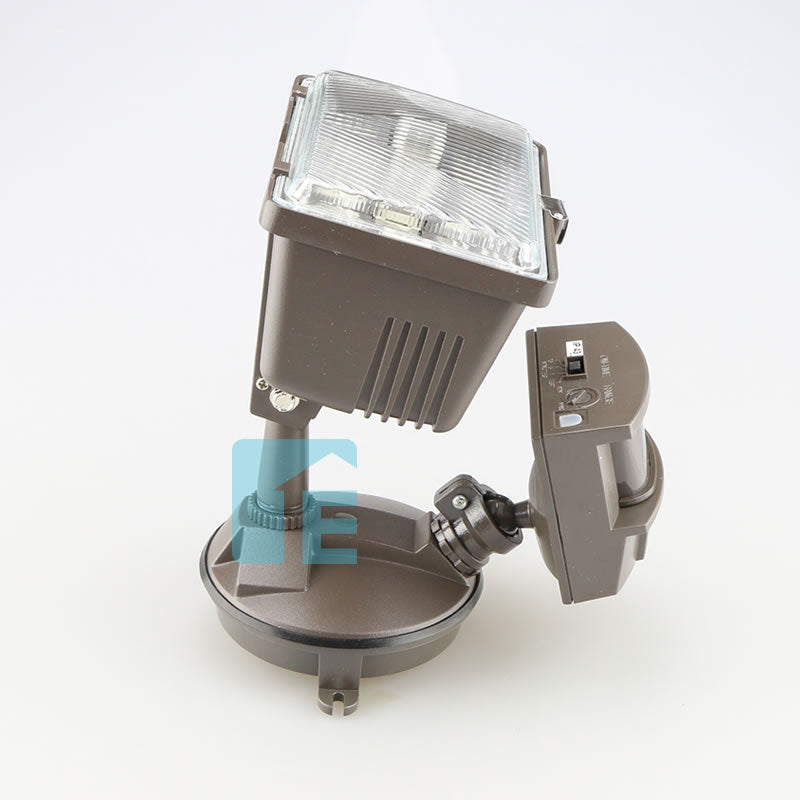 Chamberlain Sensor Light Bronze Halogen Head With 180° Sensor